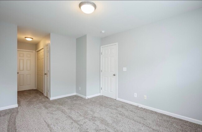 Foto del edificio - 1210 Waterlyn Dr