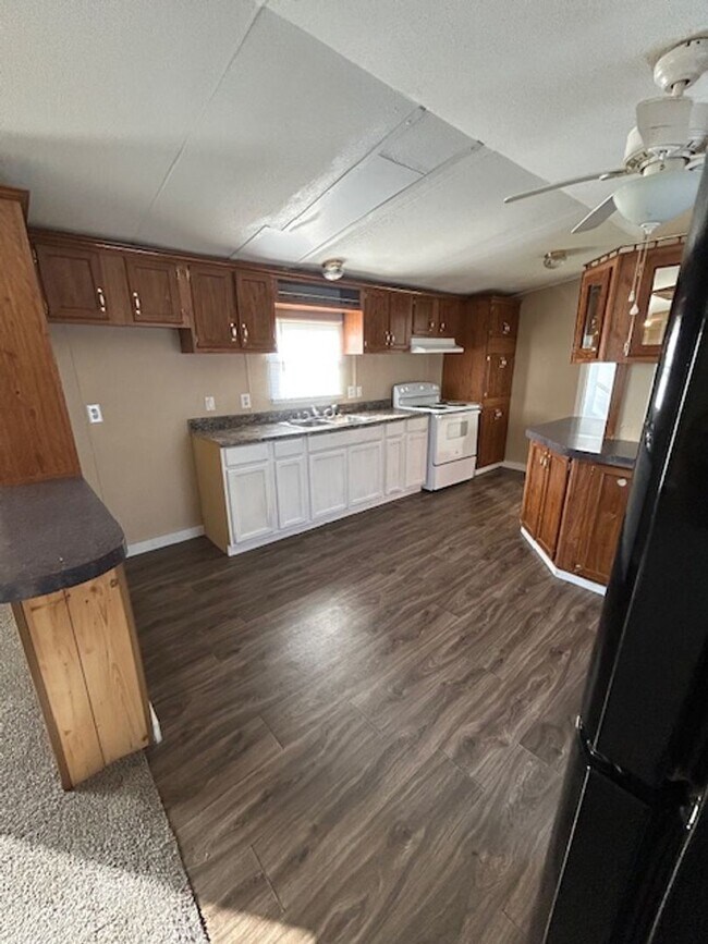Building Photo - 2Bedroom 2Bath Mobile home