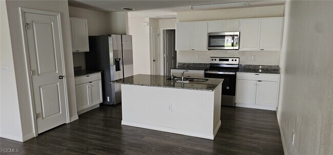 Foto del edificio - 9124 Aegean Cir