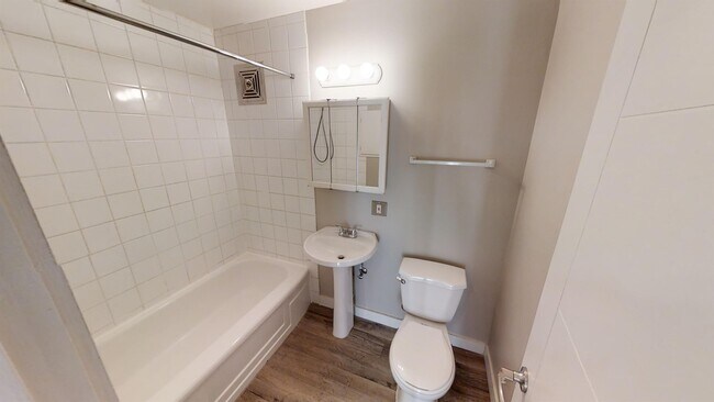 Building Photo - 9932-9105 105 Ave