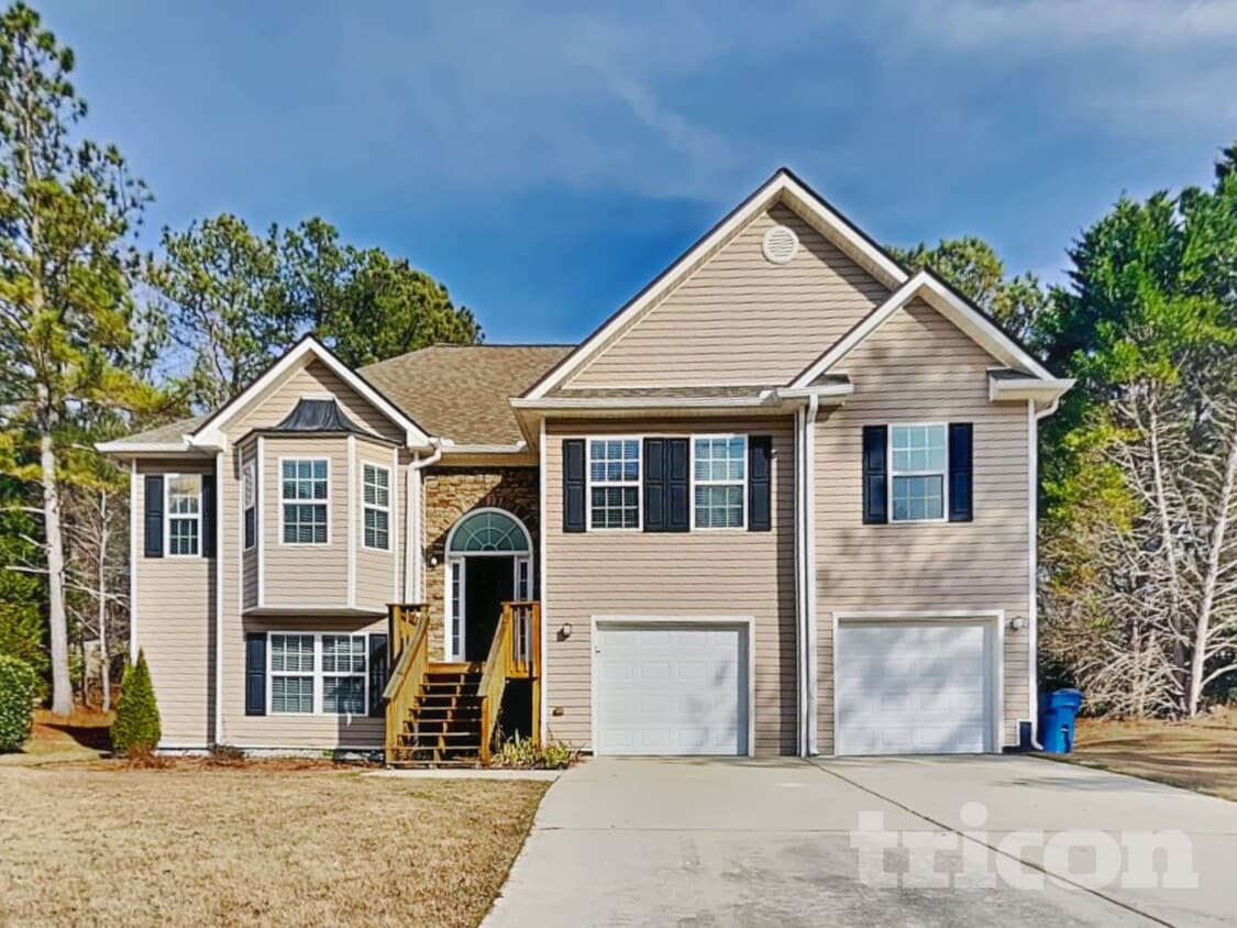 Foto principal - 2940 Emerald Springs Dr