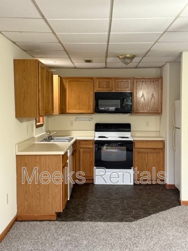 Building Photo - 264 Tackett Branch Rd