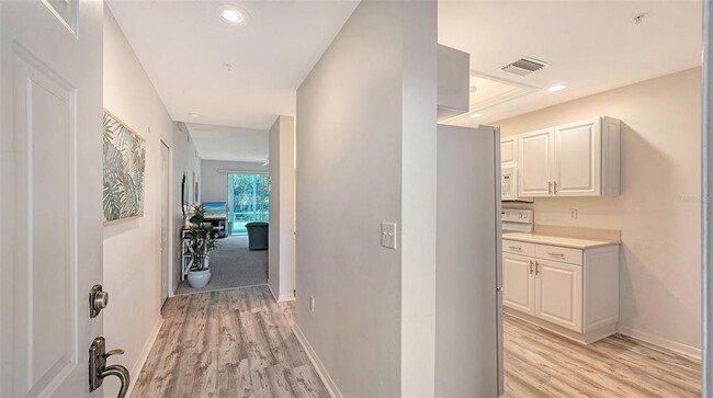 Foto del edificio - 8750 Olde Hickory Ave