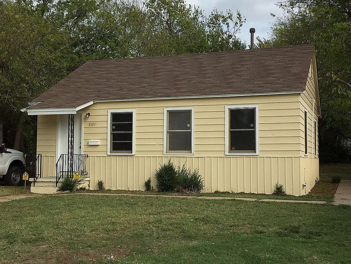 Foto principal - Charming 3 Bed, 1 Bath Home in Tulsa, OK S...
