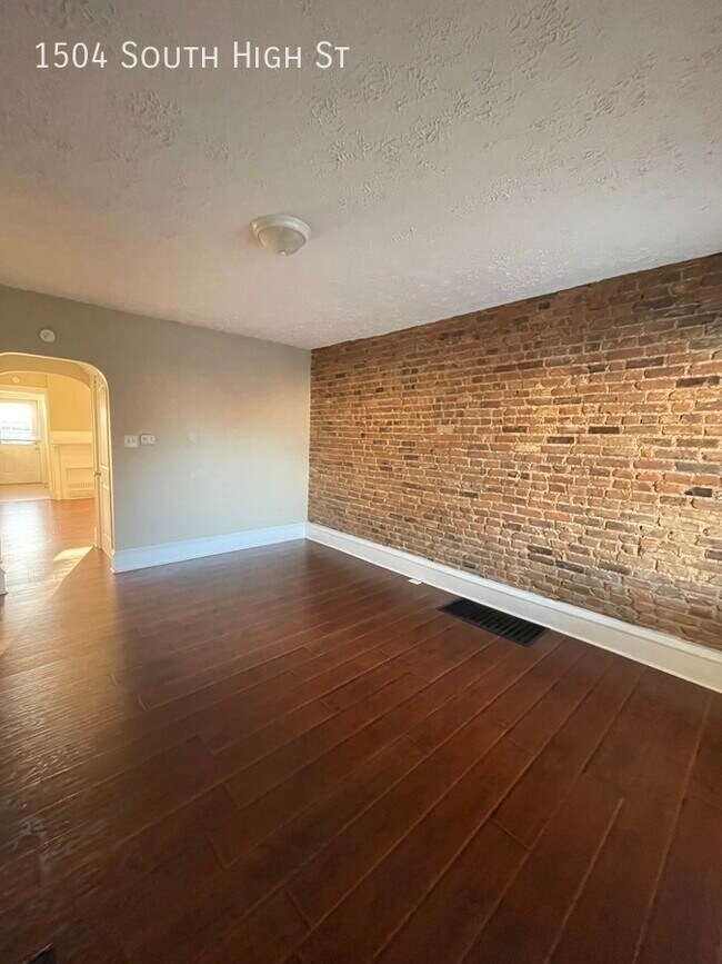 Foto del edificio - Merion Village?  We've got you covered!