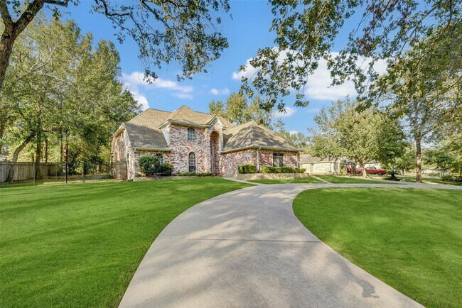 Foto del edificio - 2311 Stableridge Dr