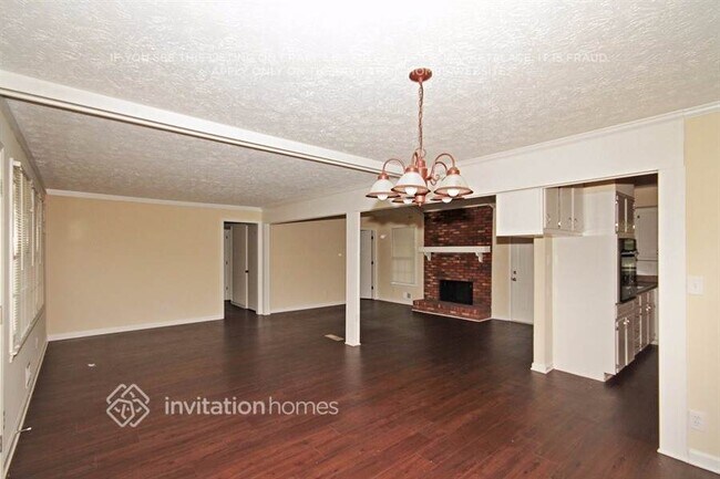 Foto del edificio - 396 Sancho Dr NW