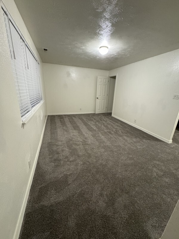 Building Photo - 95 S 600 E