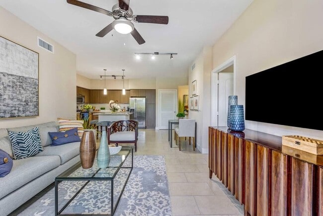 Foto del edificio - 16812 SW 137th Ave