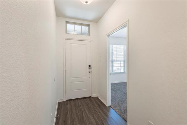 Building Photo - 2225 Barx Dr