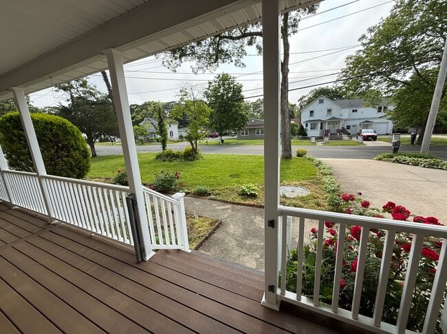 Building Photo - 109 Adirondack Dr
