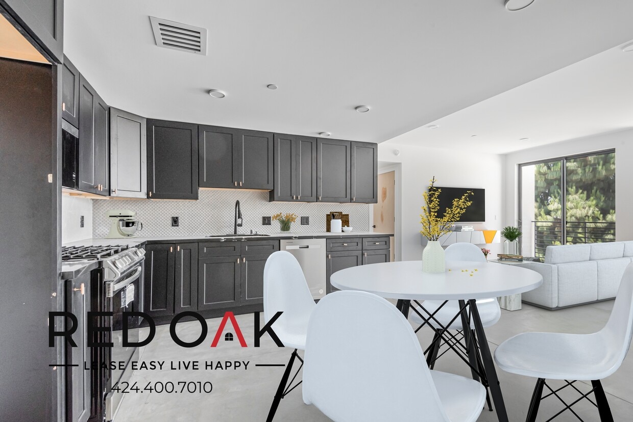 Primary Photo - ~1 Month FREE~ Breathtaking Two Bedroom wi...