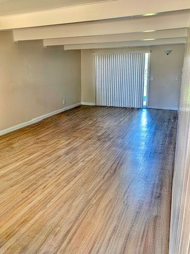 Foto del edificio - 4607 Fall Ave