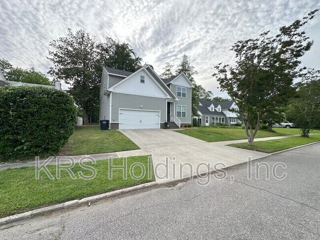 Foto del edificio - 310 Sycamore Rd