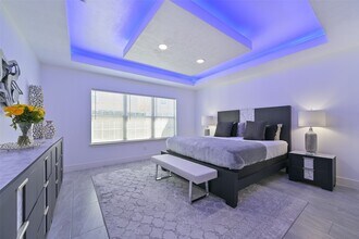 Building Photo - 2007 Que Manor Dr