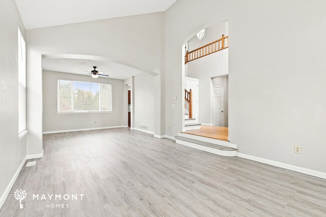 Building Photo - 4145 E 130th Pl