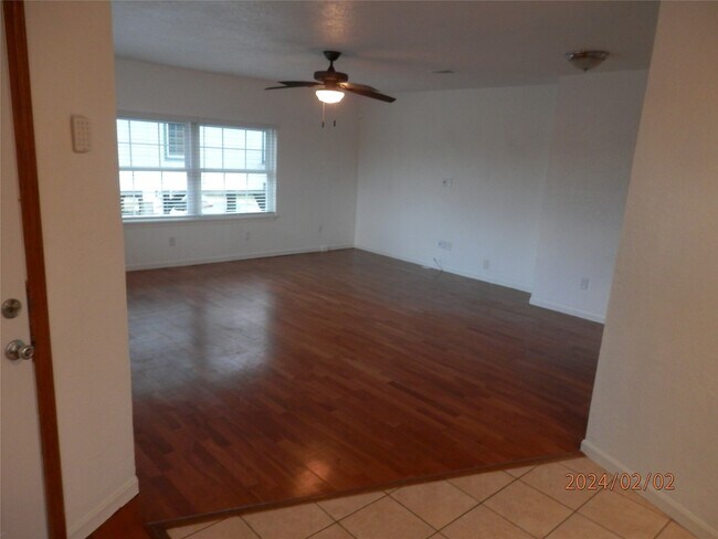 Building Photo - 124 17th St