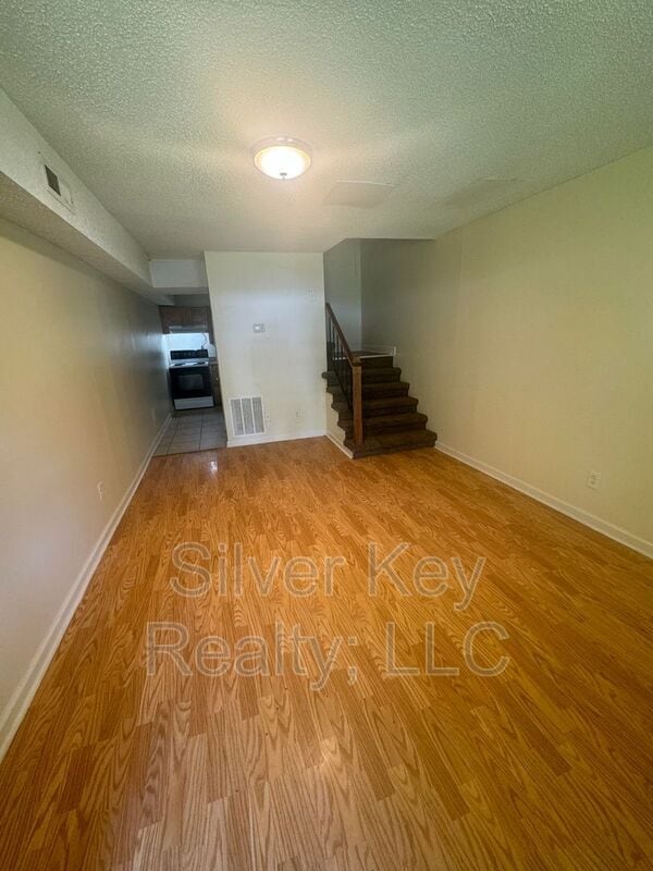Building Photo - 1432 Niles Ferry Rd