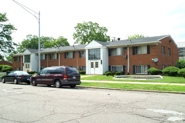 Building Photo - Park High Apartments