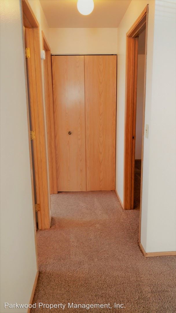 Building Photo - 128 115th St E