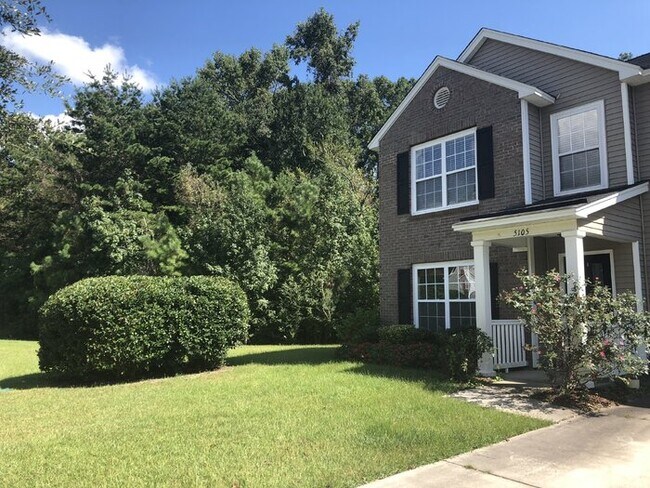 Foto del edificio - 5105 Torrey Ln