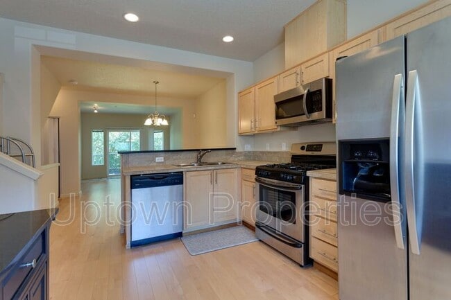 Foto del edificio - 300 NW 116th Ave