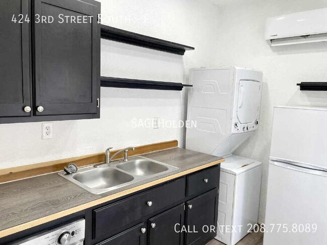 Foto del edificio - 424 3rd St S