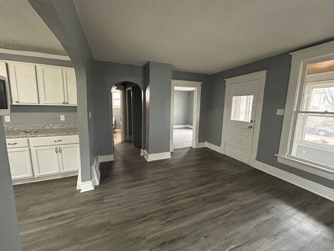 Foto del edificio - 3 Bedroom, 2 Bath house in East Moline