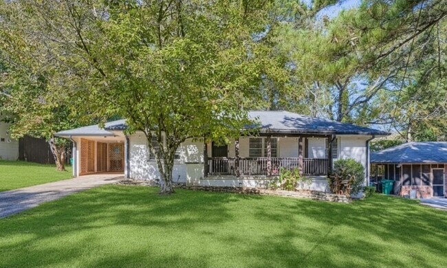 Foto del edificio - 2116 Trailwood Rd