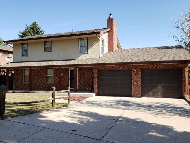 Foto del edificio - Very nice 4 bedroom, 3 bath home near Palm...
