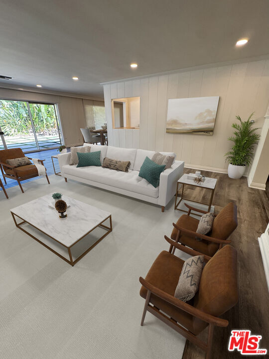 Building Photo - 813 Cinthia St