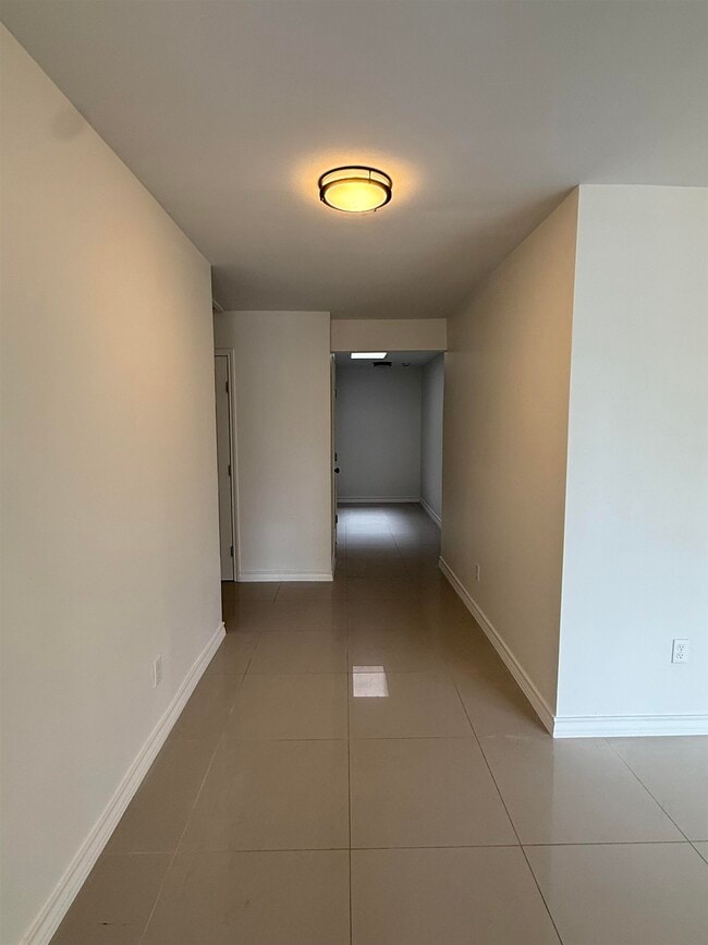 Foto del edificio - 2316 E Plum St