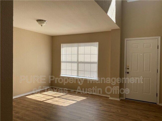 Building Photo - 214 Brown St
