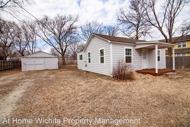 Foto del edificio - 2 br, 1 bath House - 1531 North Main Street
