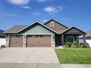 Building Photo - 10939 N Seaside St