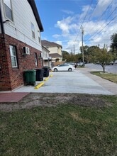 Building Photo - 1604 W Alabama St