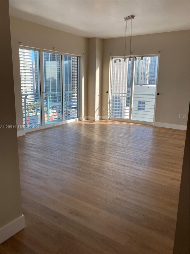 Foto del edificio - 133 NE 2nd Ave