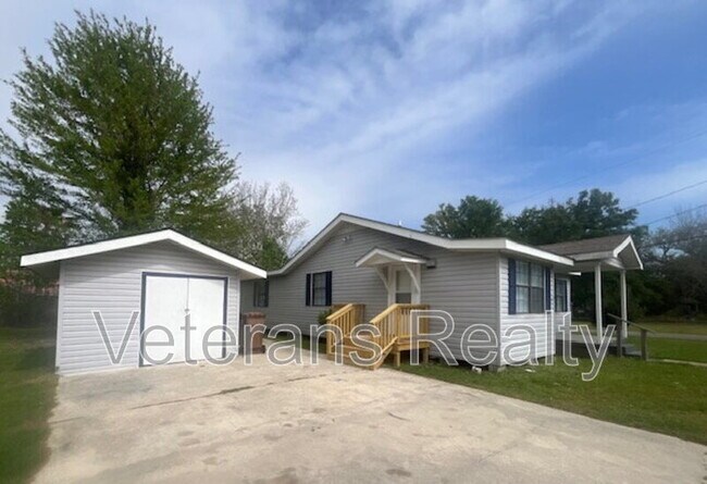 Foto del edificio - 701 N Nicholson Ave