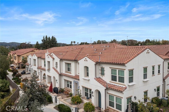 Foto del edificio - 2432 Sanabria Ln