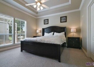 Foto del edificio - 10248 Springwind Ct