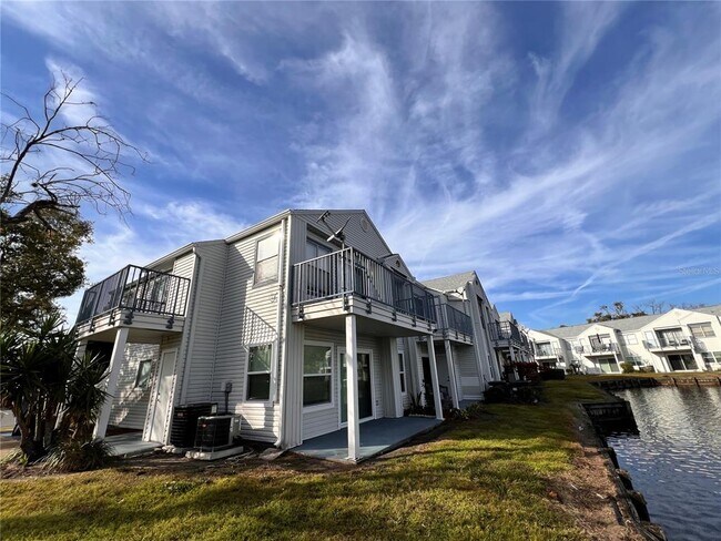 Foto del edificio - 2536 Woodgate Blvd