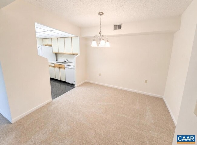 Foto del edificio - 122 Turtle Creek Rd