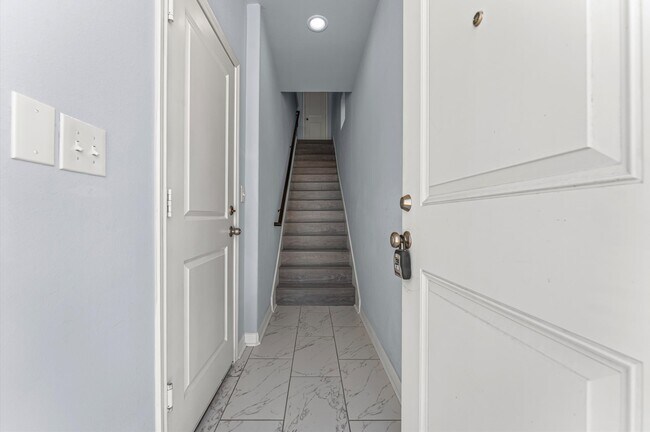 Building Photo - 18841 Elegance Ave