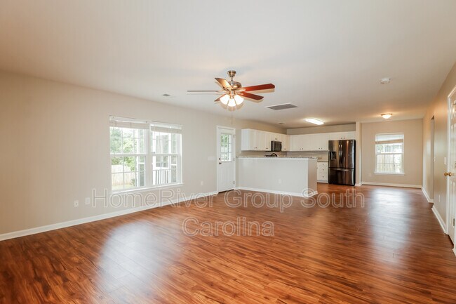 Building Photo - 1060 Briar Rose Ln