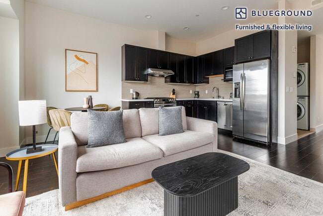 Building Photo - 1225 Floribunda Ave