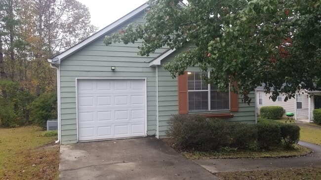 Building Photo - 1187 Foxwood Dr