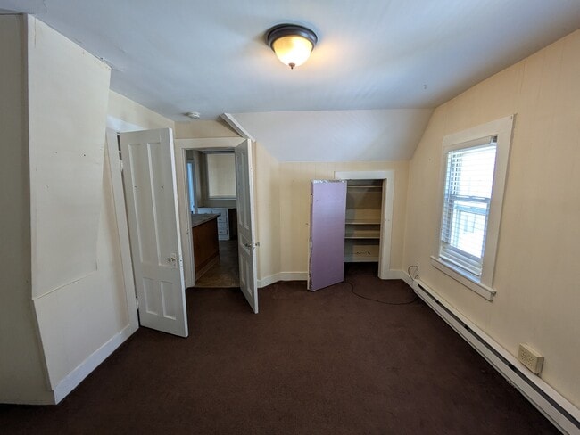 Building Photo - 90 Fairview Ave