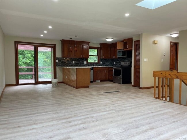 Building Photo - 134 Sunhill Terrace