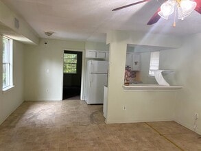 Building Photo - 5 N Crow Rd