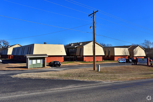 Building Photo - Parkside Apartments